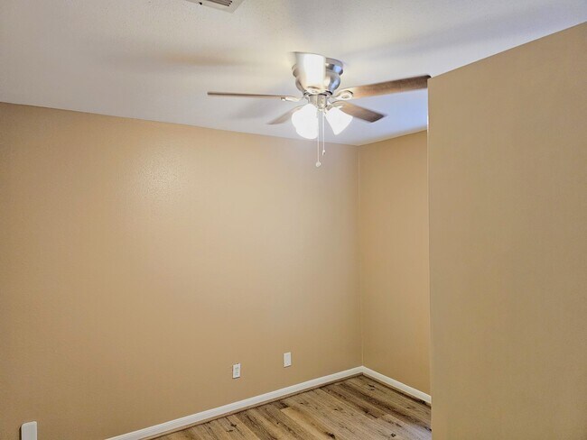 Photo - 2327 Shadbury Ct