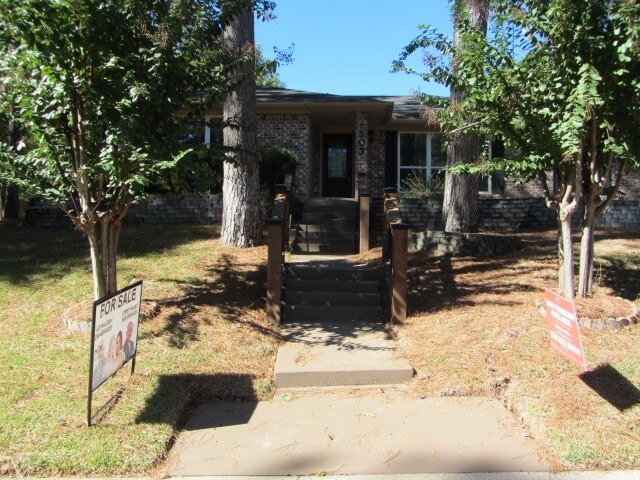 Building Photo - 603 Hillcrest Dr