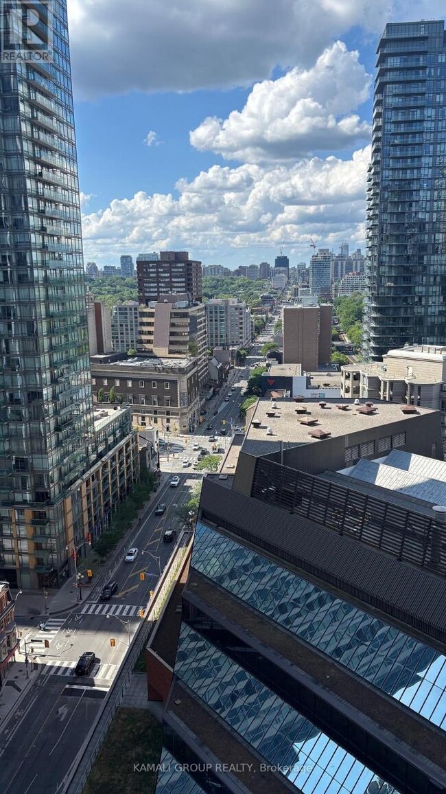 Photo - 771 Yonge St Unit 2105