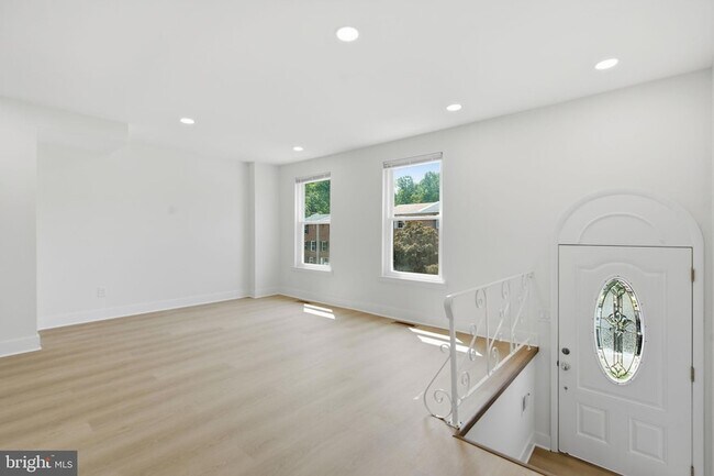 223 Parkdale Rd