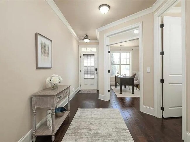 Building Photo - 7860 Highland Bluff