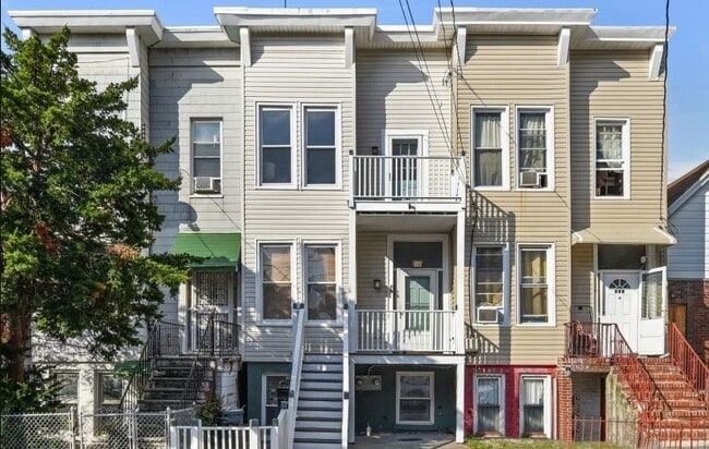 Photo - 114A Cottage St