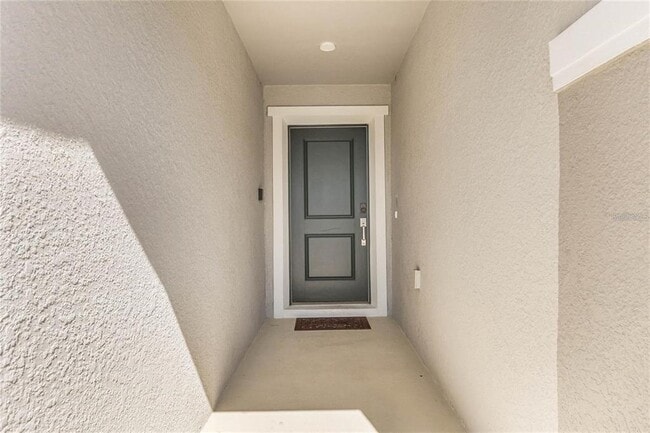 Photo - 495 Overpool Ave