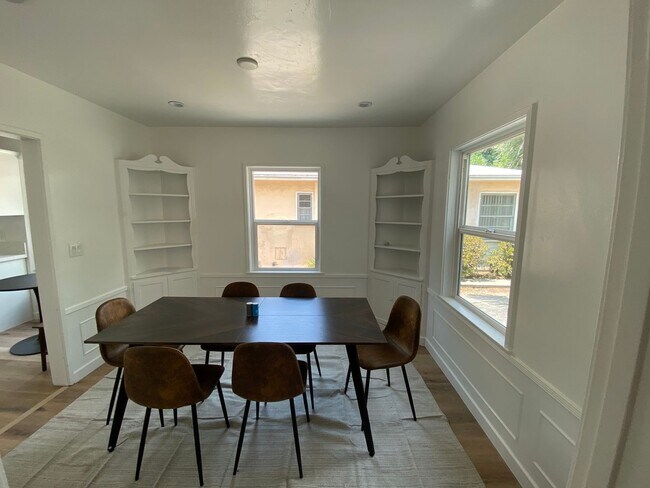 Photo - UNFURNISHED- 3B2B House in Toluca Lake/NoHo