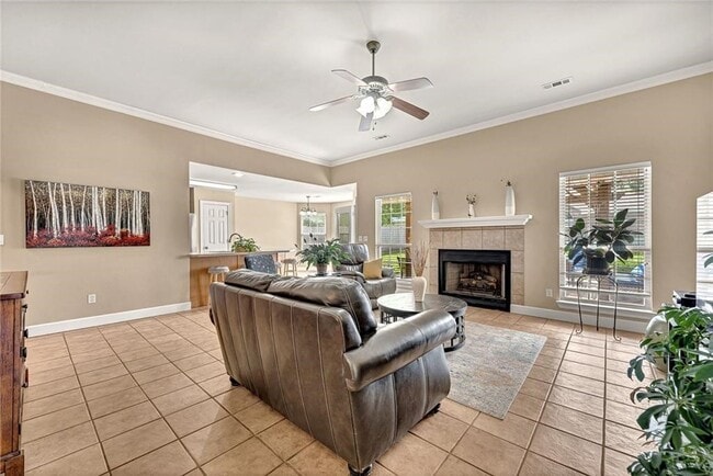 Photo - 2046 Pine Woods Rd