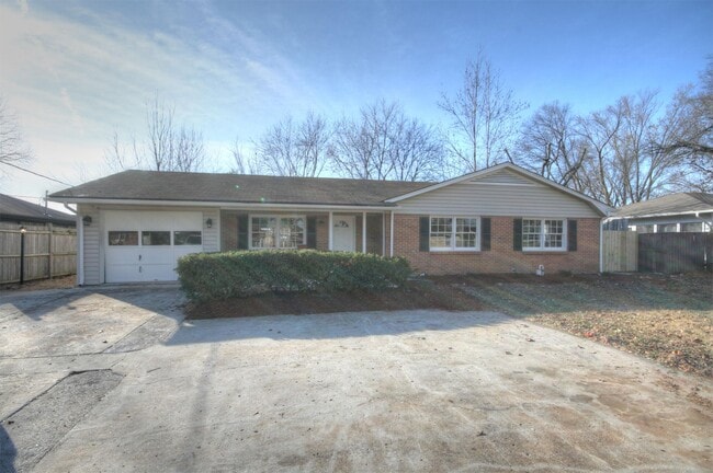 Building Photo - 4015 Apollo Dr SW