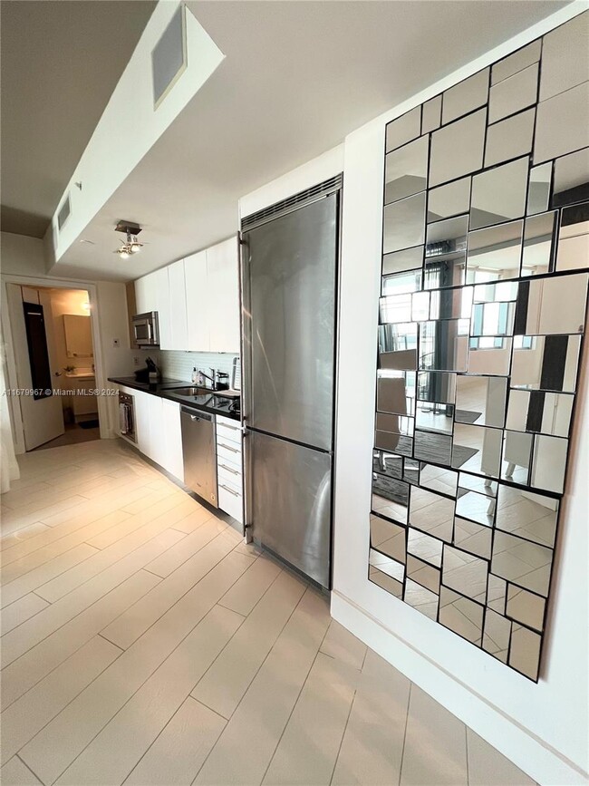 Photo - 92 SW 3rd St