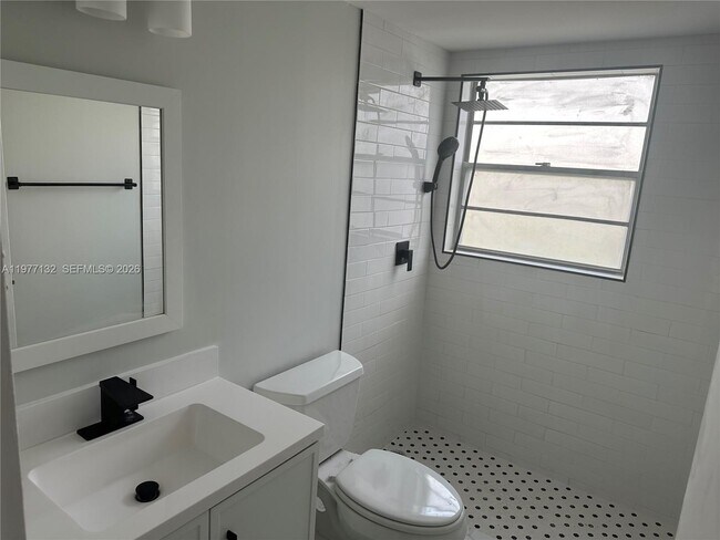 Photo - 365 Brighton I Unit 365 I