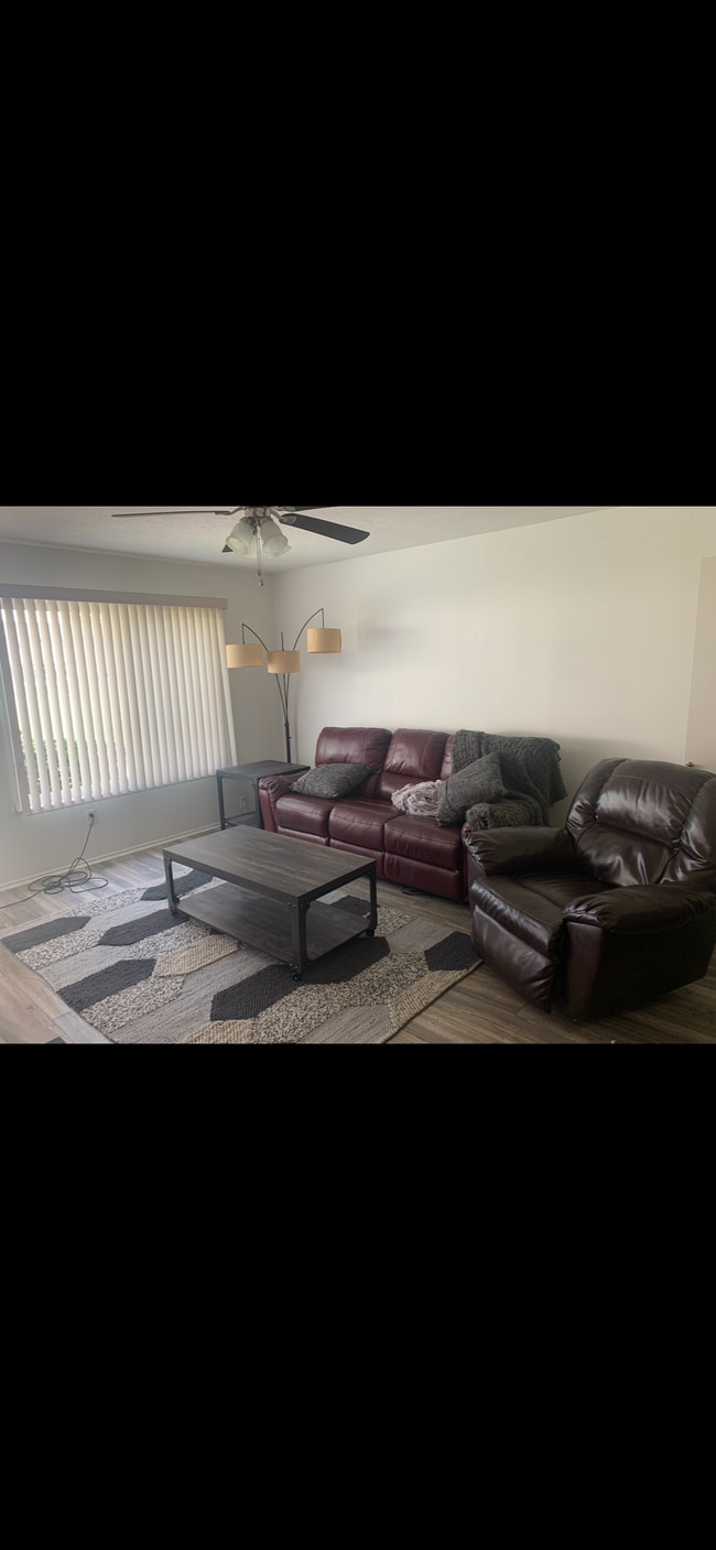 Building Photo - 4702 Madrid Way