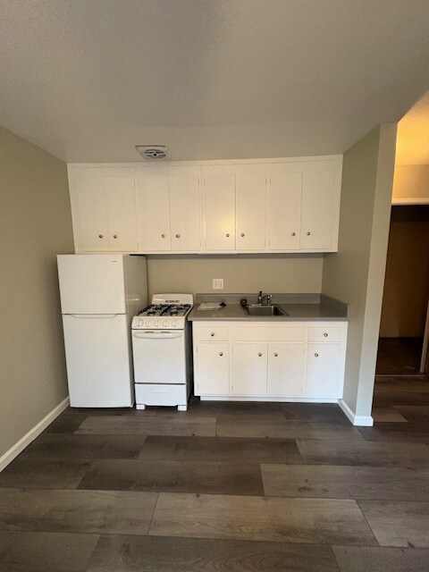 Photo - 5499 Claremont Ave Unidad 4