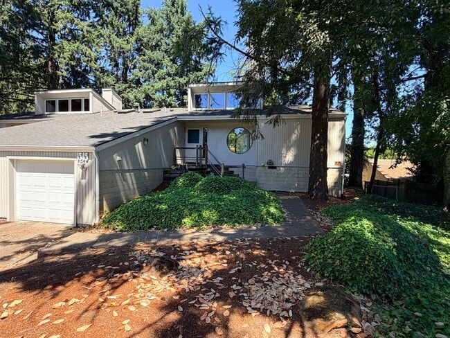 Building Photo - 1545 Distinctive Ct S Unit 1545