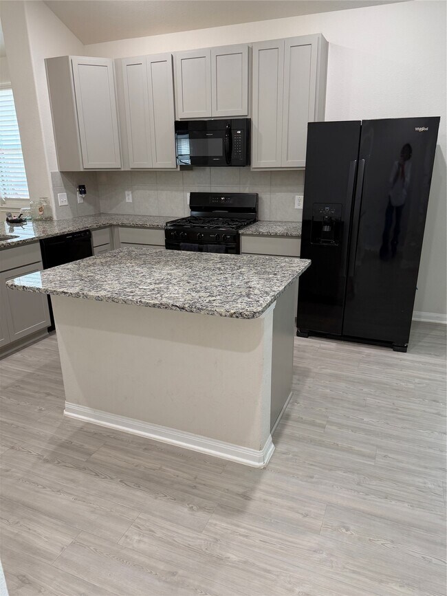 Photo - 3056 Plateau Dr