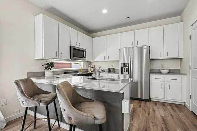 5059 N Walden Wy