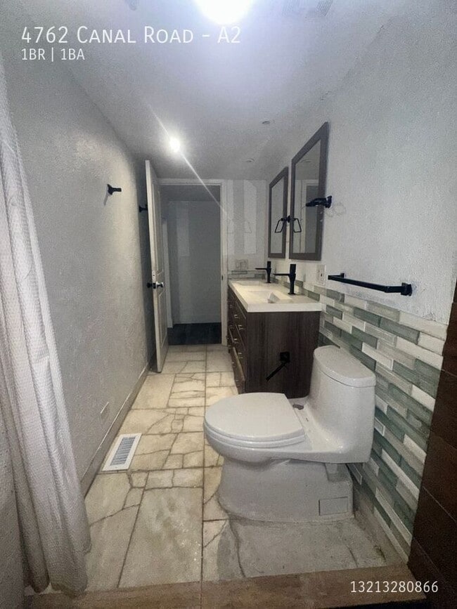 Photo - 4762 Canal Rd Unit A2