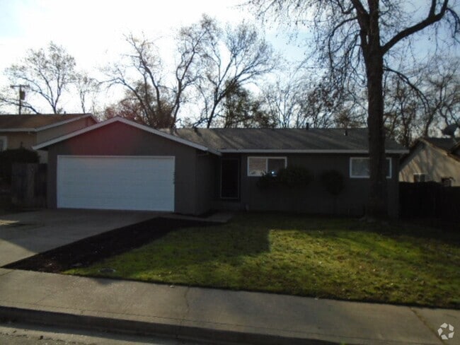 Building Photo - NICE SINGLE STORY HOME IN EAST ROSVILLE!