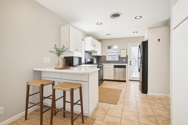 Photo - 2712 W Holcombe Blvd