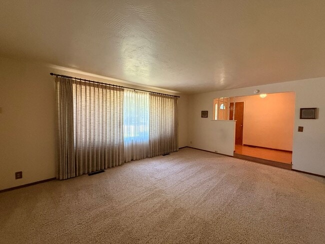 Photo - Charming Well-Kept Home