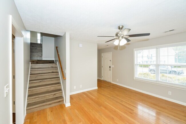 Photo - 915 Buckhaven Dr
