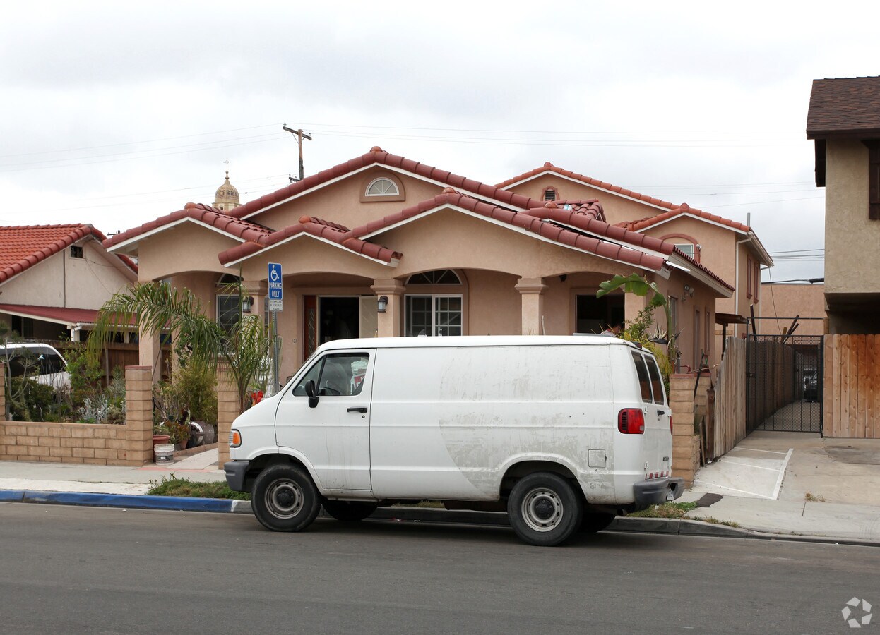 Photo - 4224-4226 Copeland Ave