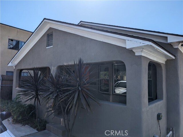 Photo - 4942 Navarro St