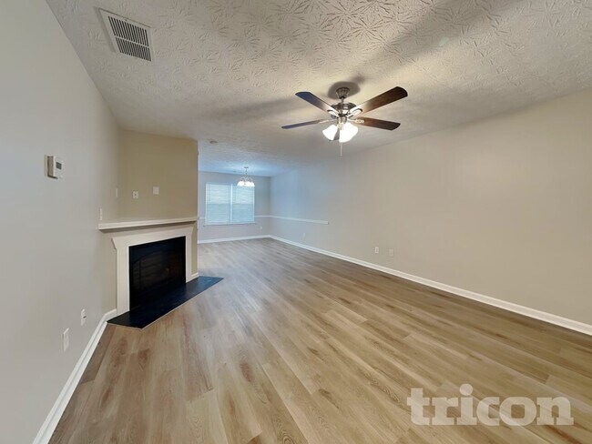 Photo - 3869 Alderwoods Dr