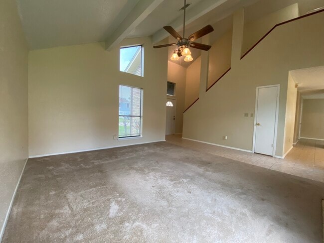 Building Photo - 10531 Golden Meadow Dr