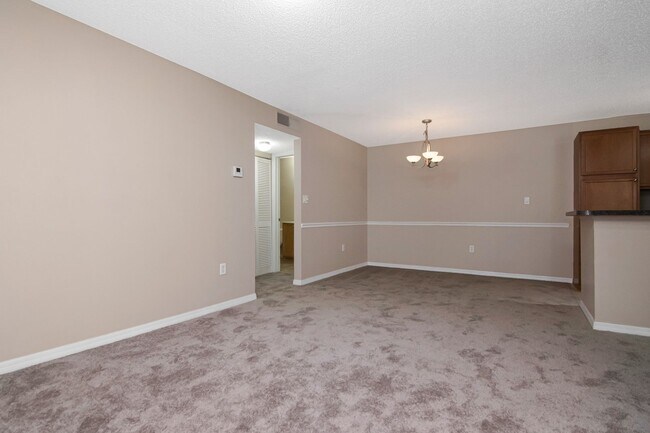 Photo - Park Lake — 1 Bed / 1 Bath + Den | Upstairs Condo | Brandon, FL