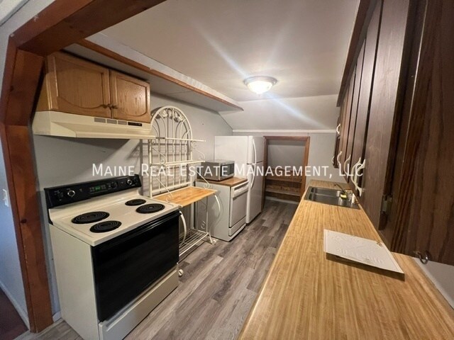 Photo - 845 Hudson Rd