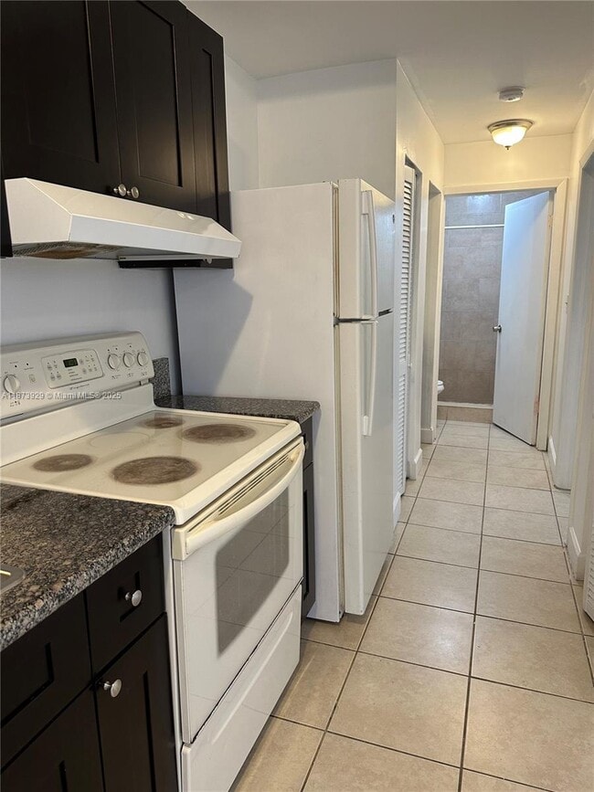 Photo - 985 SW 5th St Unidad 1