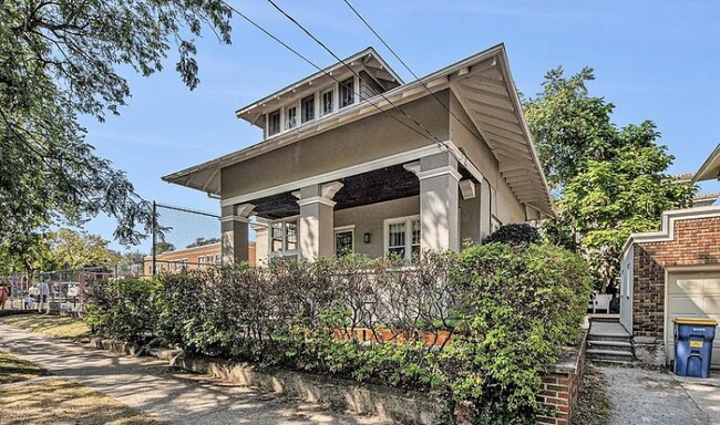 Building Photo - 1133 Stonebrook Ct NE