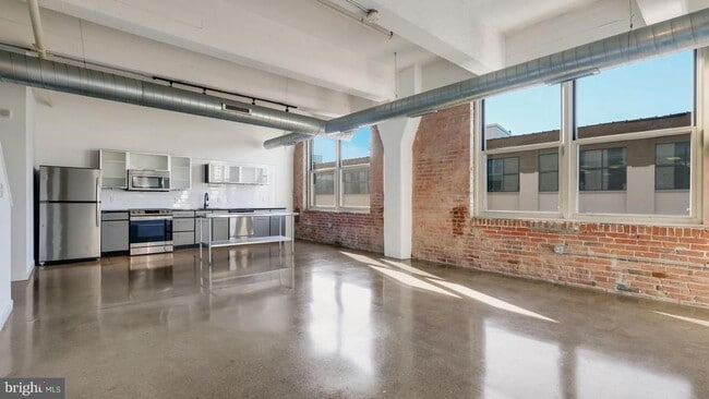 Building Photo - 444 N 4th St Unit 401