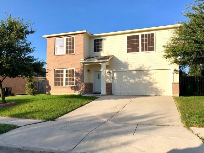 Photo - 4 bedroom/2.5 Bath Retama Springs Subdivision