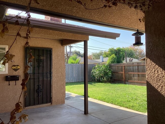 Photo - 4424-4426 E Dakota Ave