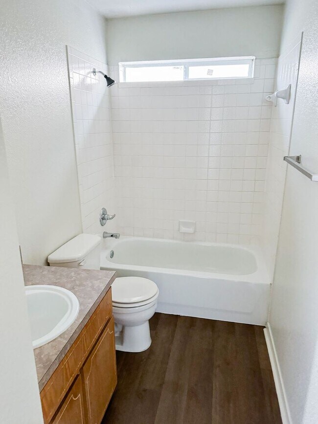 Photo - 338 S 40th St Unit #C