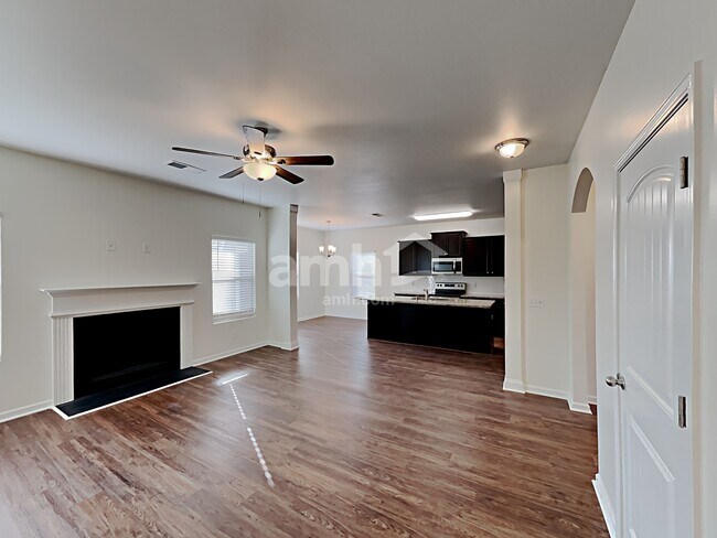 Photo - 731 Stable View Loop