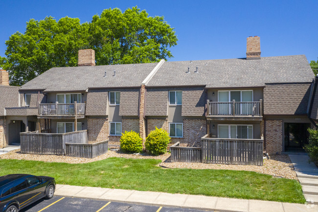 Fox Run Apartments For Rent In Shawnee, Ks 