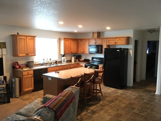 Photo - 044-4463-4465 Blueberry Duplex, Salem Unit 044-4465 Blueberry