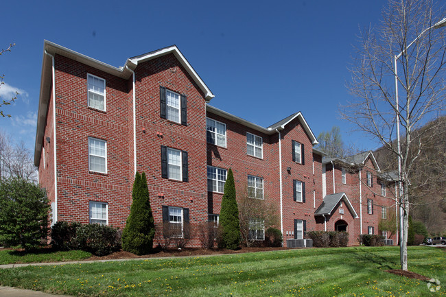 Mountaineer Village - Mountaineer Village Apartments