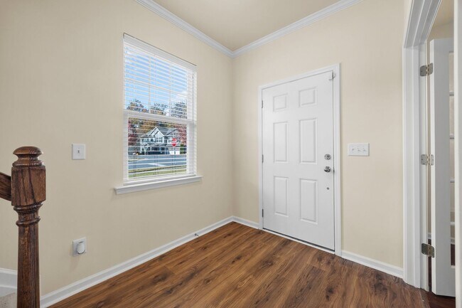 Photo - Stunning 6-bed, 4.5-bath home in Stowe Poi...