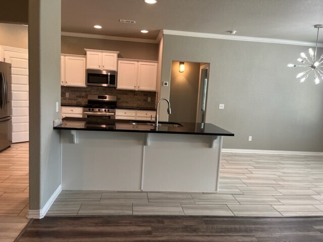 Photo - 4338 Leafield St