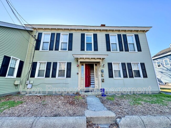 Photo - 1596 Lonsdale Ave Unidad 1 Rental