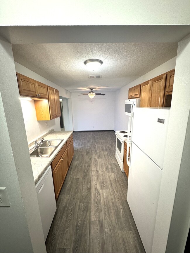 Fairway Woods Apartments