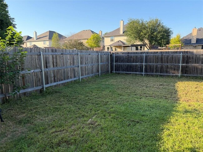 Photo - 125 Waterlily Way