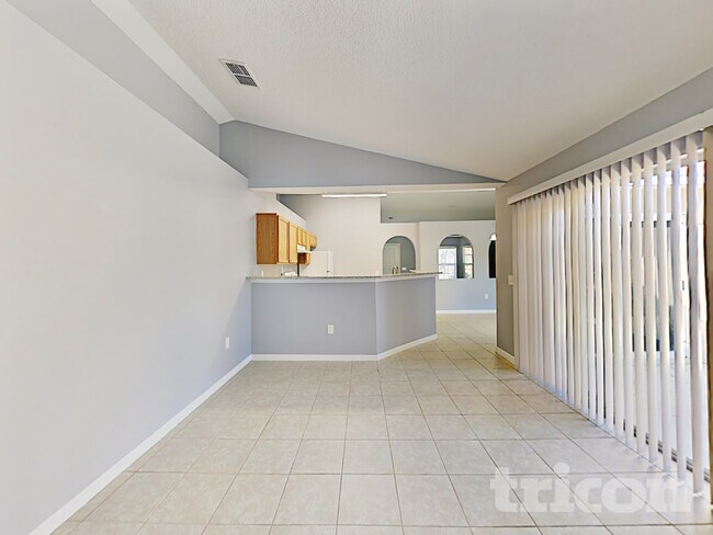 Photo - 810 Ognon Ct