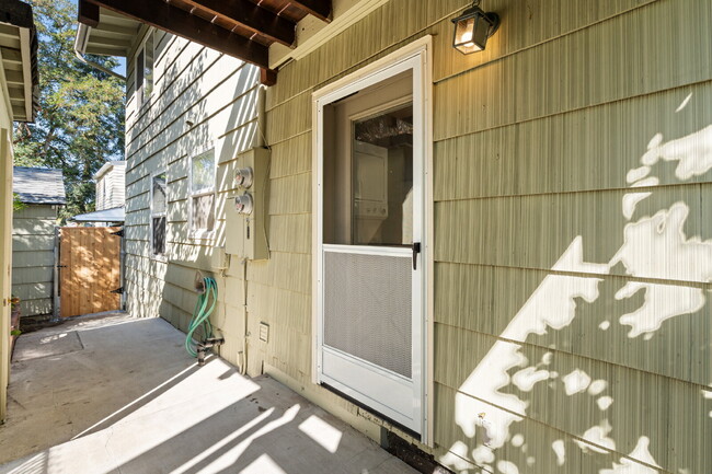 1114 Reddy Ave