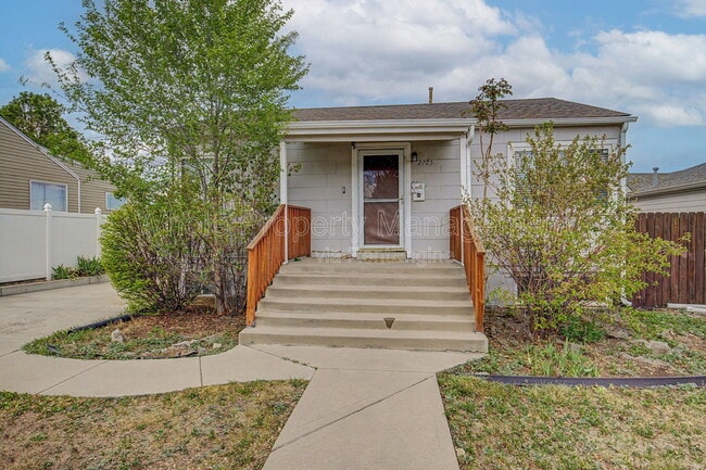 Building Photo - 2705 W Park Pl