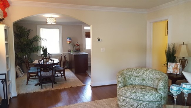 Photo - 5306 Grove Ave