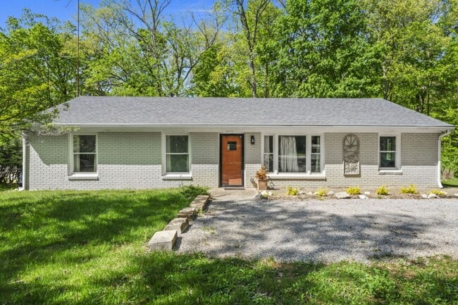 3 Bedroom Furnished in Oldham County - 3 Bedroom Furnished in Oldham County House