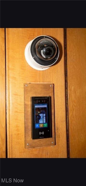 Building Photo - 11433 Ashbury Ave Unit 8