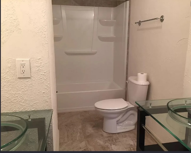Photo - 206 Samuel Blvd
